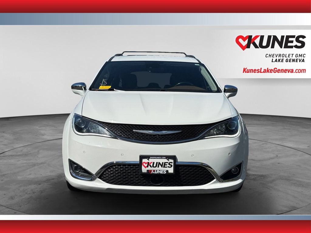 Used 2018 Chrysler Pacifica Limited w/ Advanced Safetytec Group FWD image 3