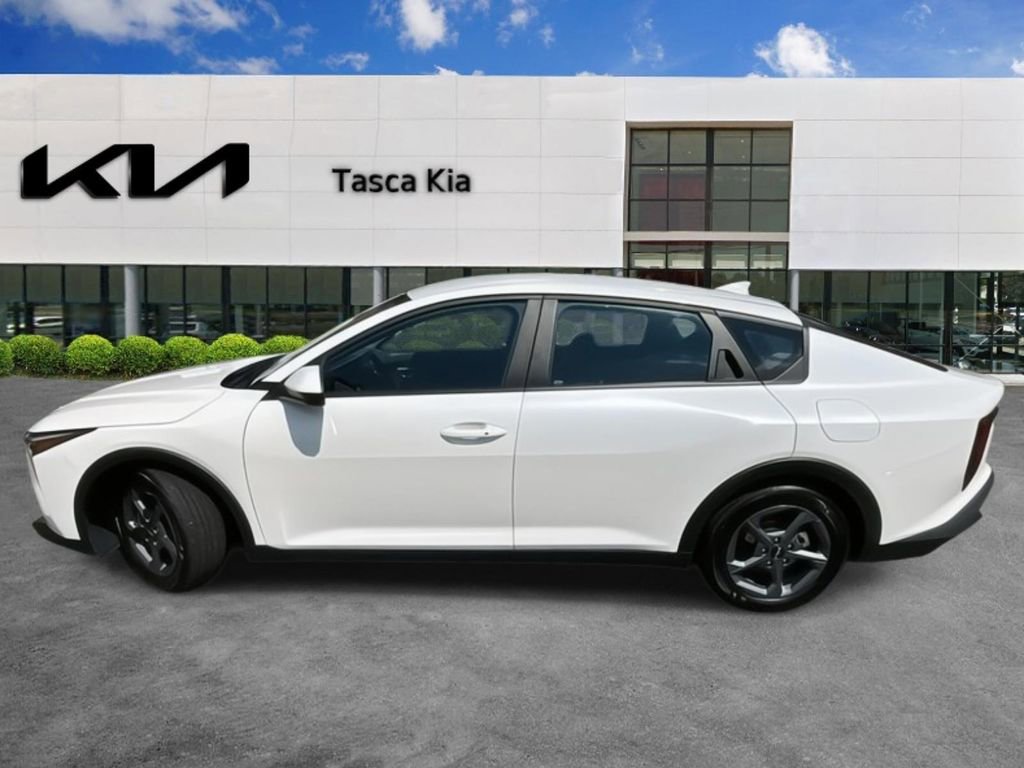 Used 2025 Kia K4 LXS image 3