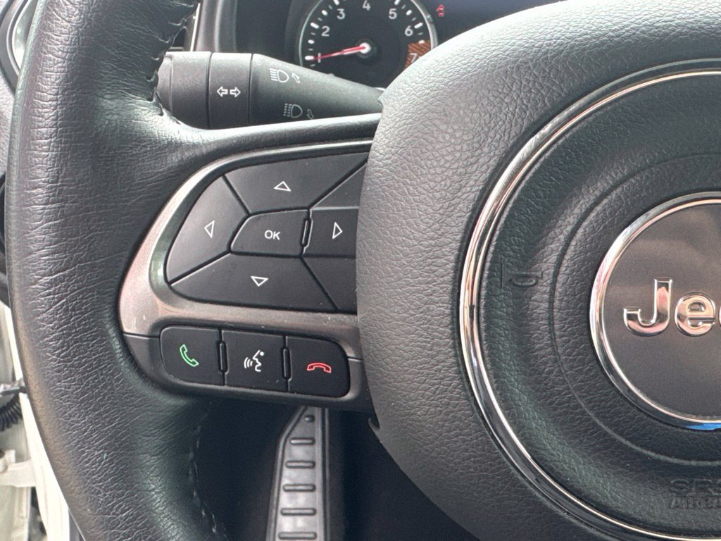 Used 2020 Jeep Renegade Limited w/ UConnect 8.4 Nav Group AWD/4WD image 36