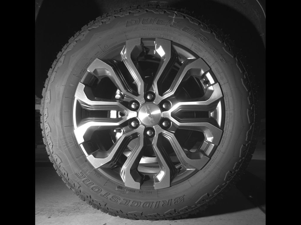 New 2026 GMC Canyon Denali w/ LPO, Black Badging Package AWD/4WD image 12