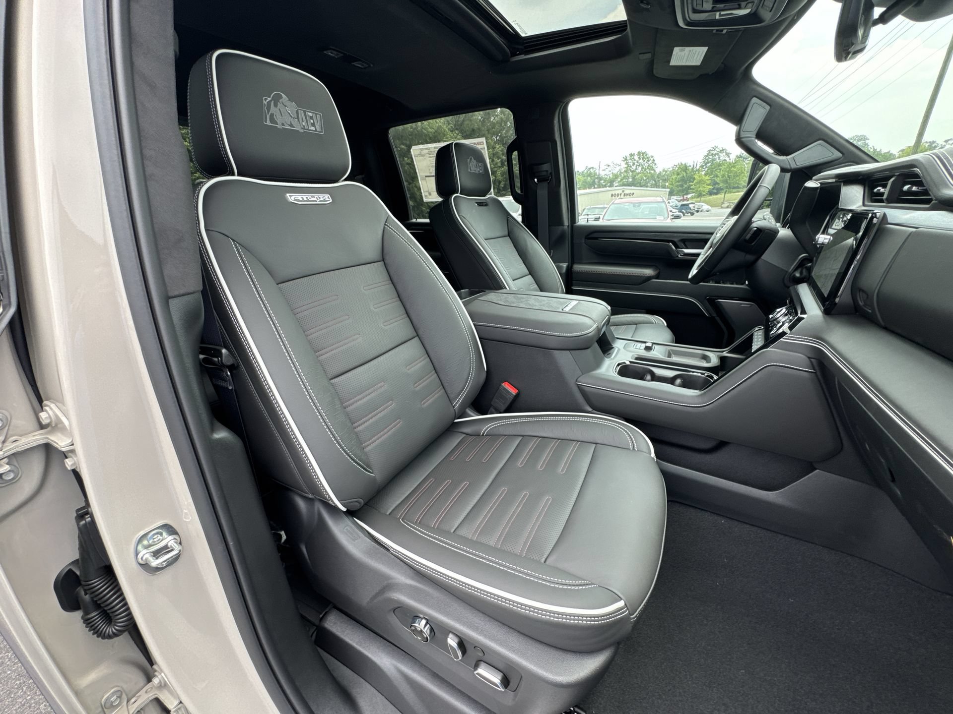 New 2026 GMC Sierra 2500 AT4X w/ AT4X AEV Edition AWD/4WD image 26