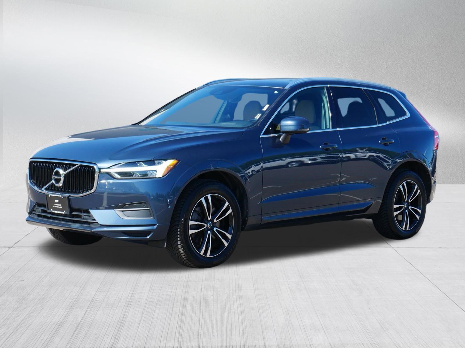 Used 2018 Volvo XC60 T6 Momentum w/ Vision Package AWD/4WD image 2