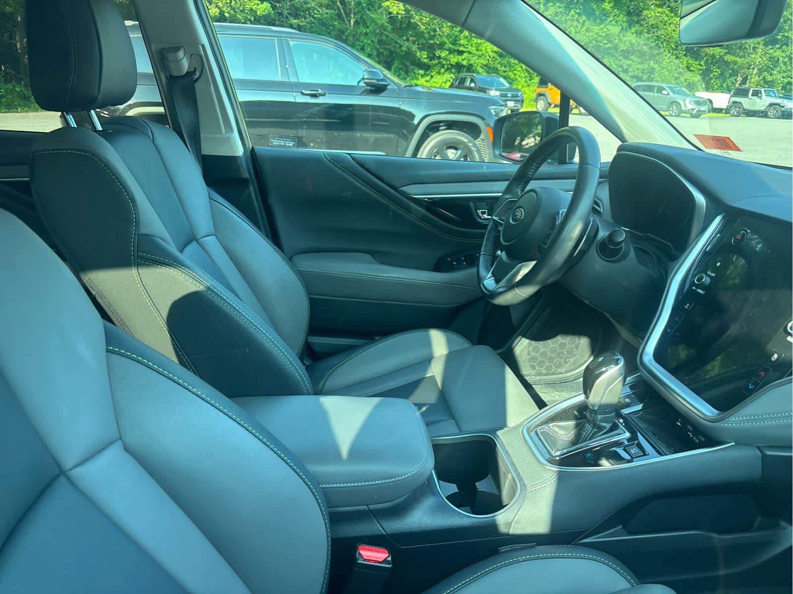 Used 2020 Subaru Outback Onyx Edition XT AWD/4WD image 2