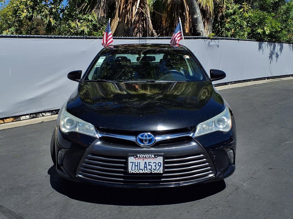 Used 2015 Toyota Camry XLE FWD image 2