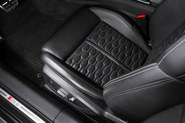 Used 2022 Audi RS 6 image 20