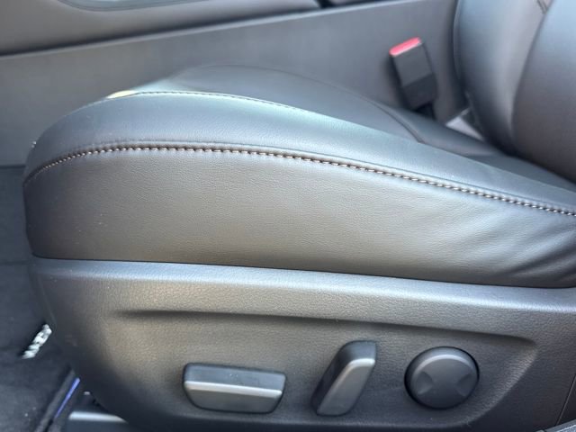 New 2026 MAZDA MAZDA3 Hatchback w/Premium Plus Pkg image 12