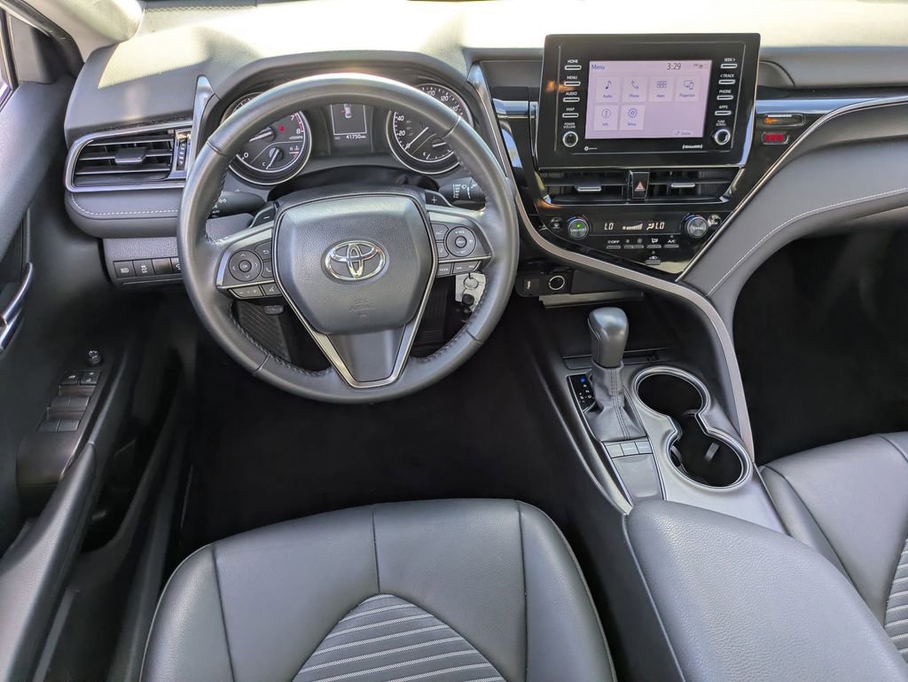 Used 2024 Toyota Camry SE image 25