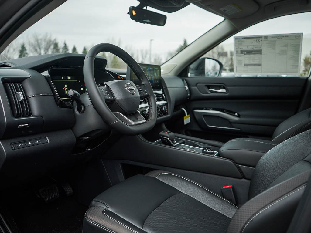 New 2026 Nissan Pathfinder SL w/ SL Premium Package AWD/4WD image 19