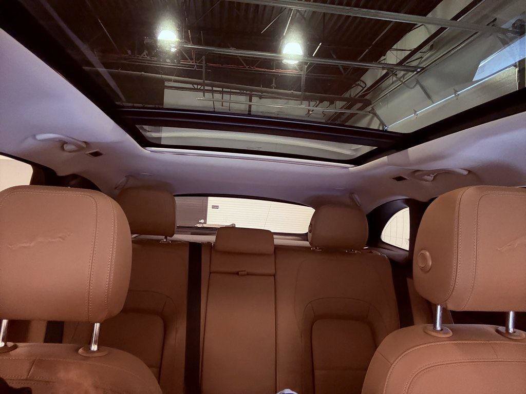 Used 2021 Jaguar F-PACE S image 20