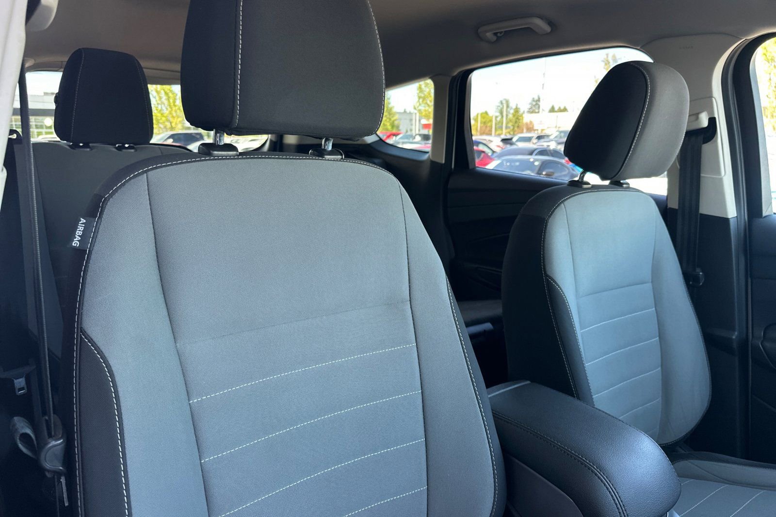 Used 2016 Ford Escape SE image 17