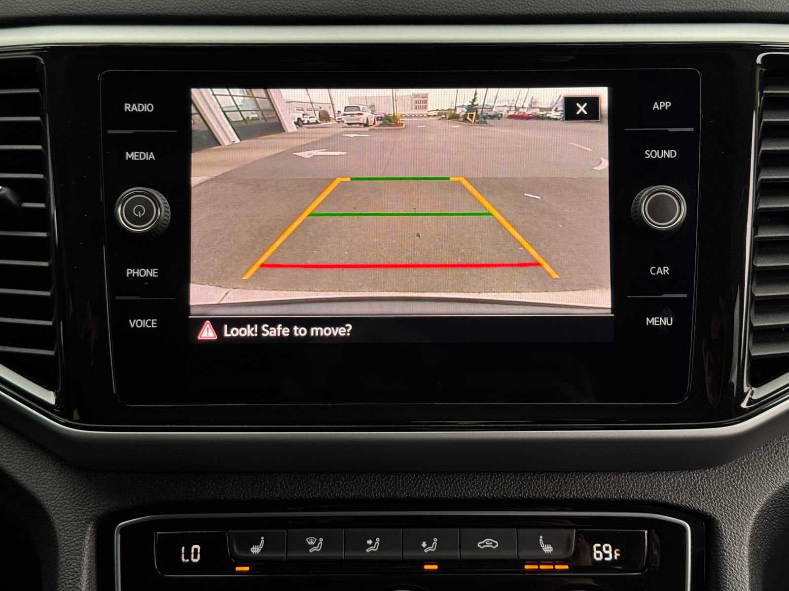 Used 2023 Volkswagen Atlas SE AWD/4WD image 22