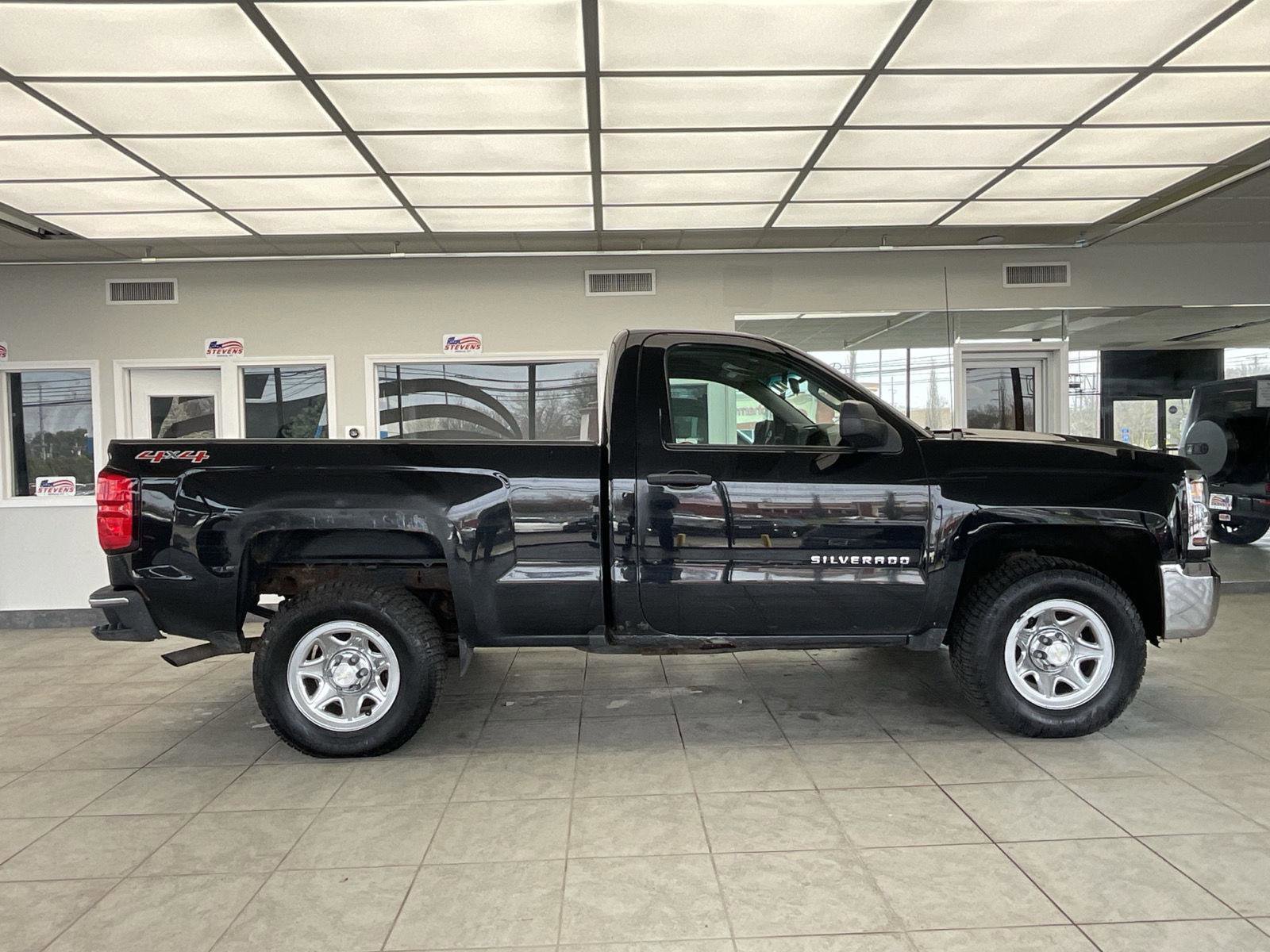 Used 2017 Chevrolet Silverado 1500 LS w/ Trailering Package AWD/4WD image 4