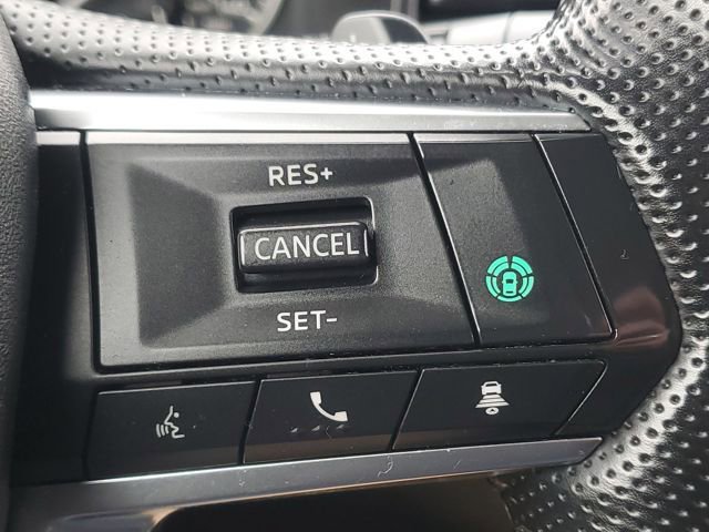 Used 2024 Mitsubishi Outlander SE image 13