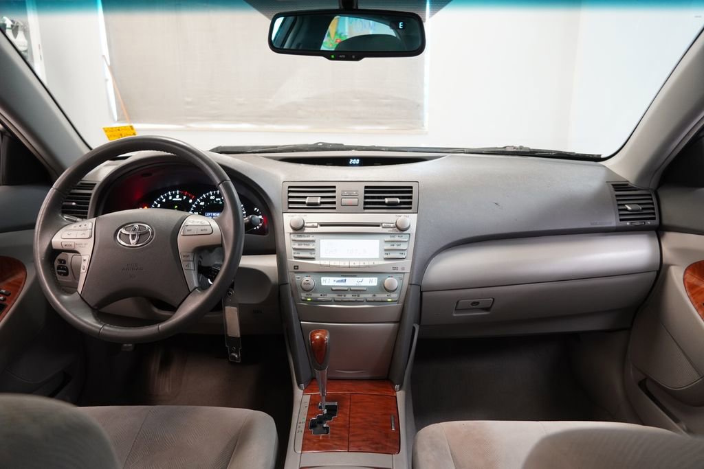 Used 2009 Toyota Camry XLE FWD image 19