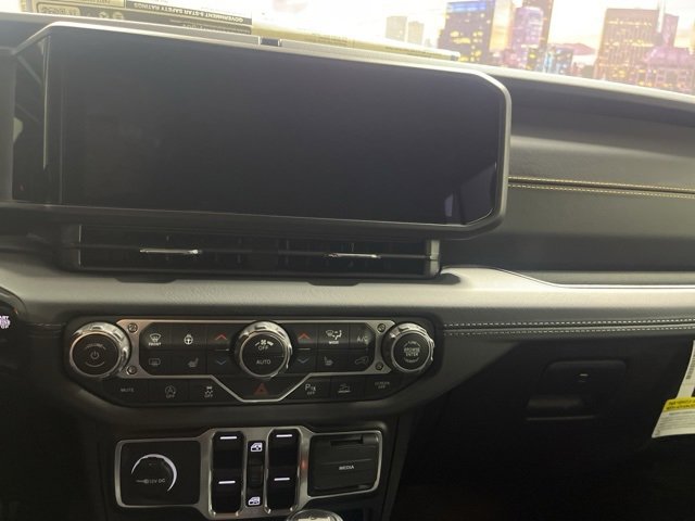 New 2025 Jeep Wrangler Sahara image 14