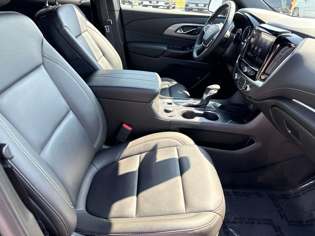 Used 2023 Chevrolet Traverse LT AWD/4WD image 20