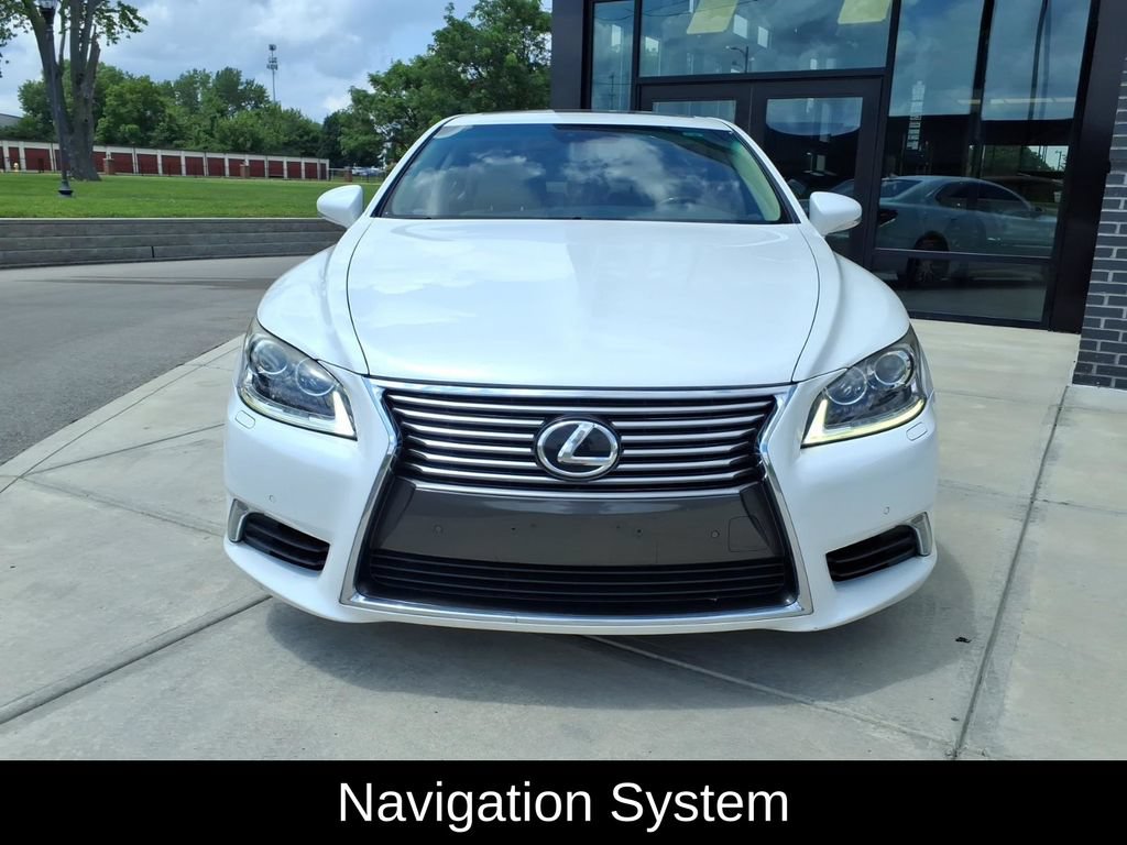 Used 2014 Lexus LS 460 w/ Comfort Package RWD image 2