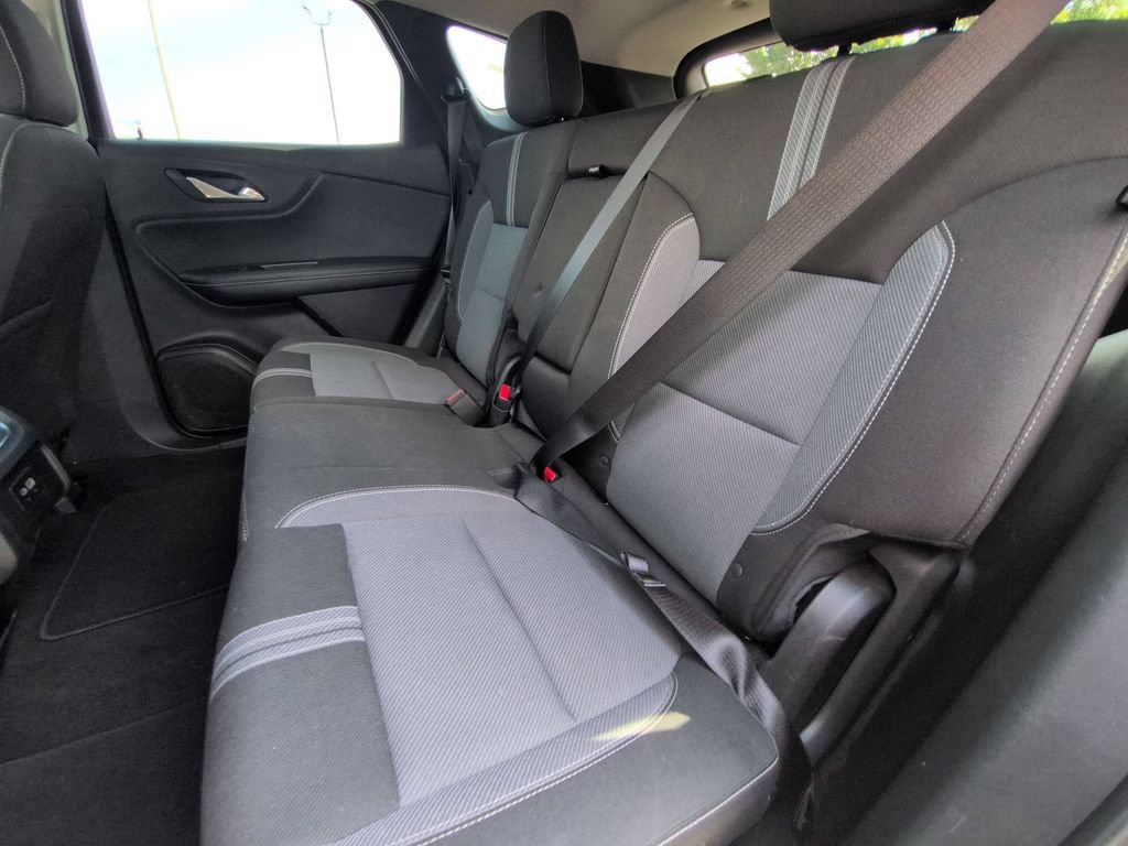 Used 2025 Chevrolet Blazer LT AWD/4WD image 27