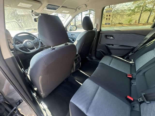 Used 2023 Nissan Rogue SV FWD image 24