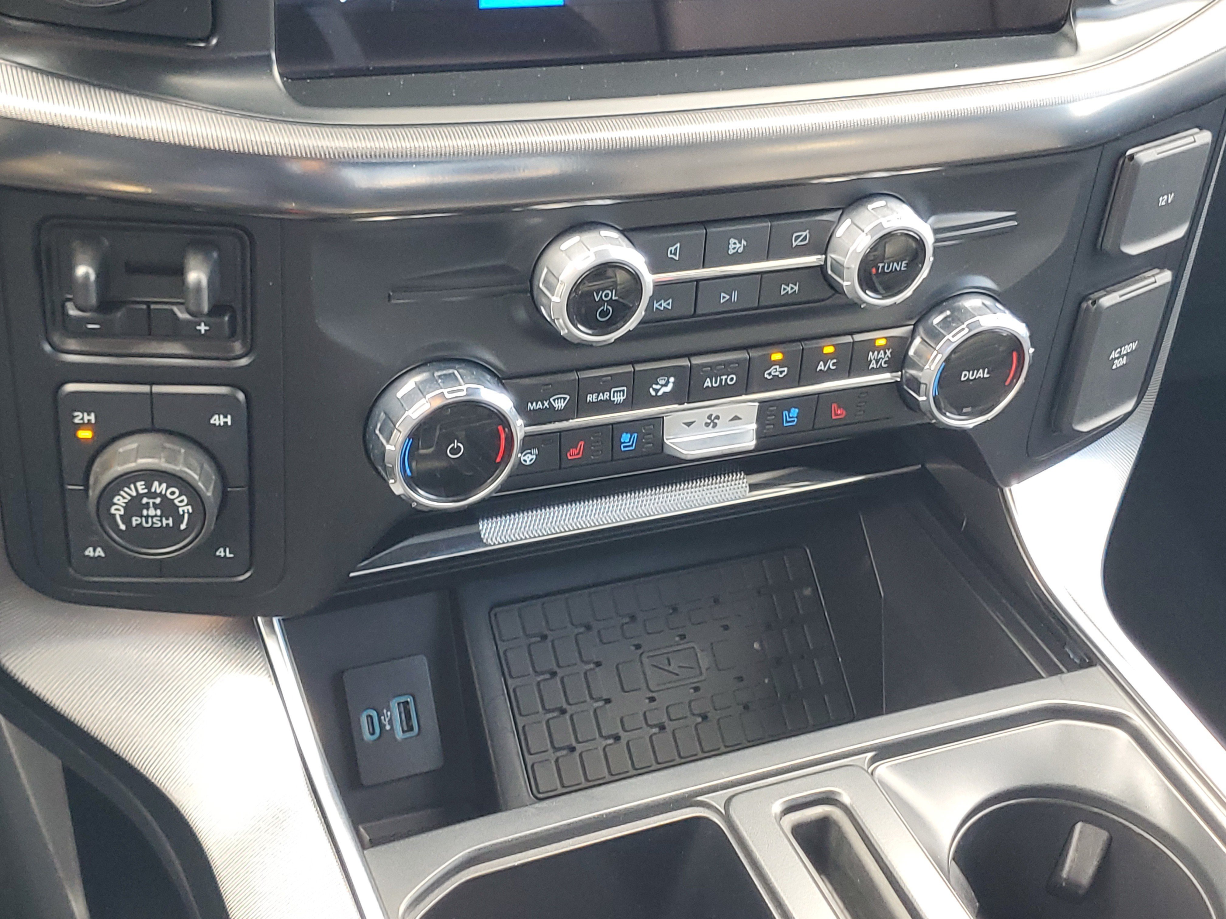 Used 2024 Ford F150 Platinum AWD/4WD image 18