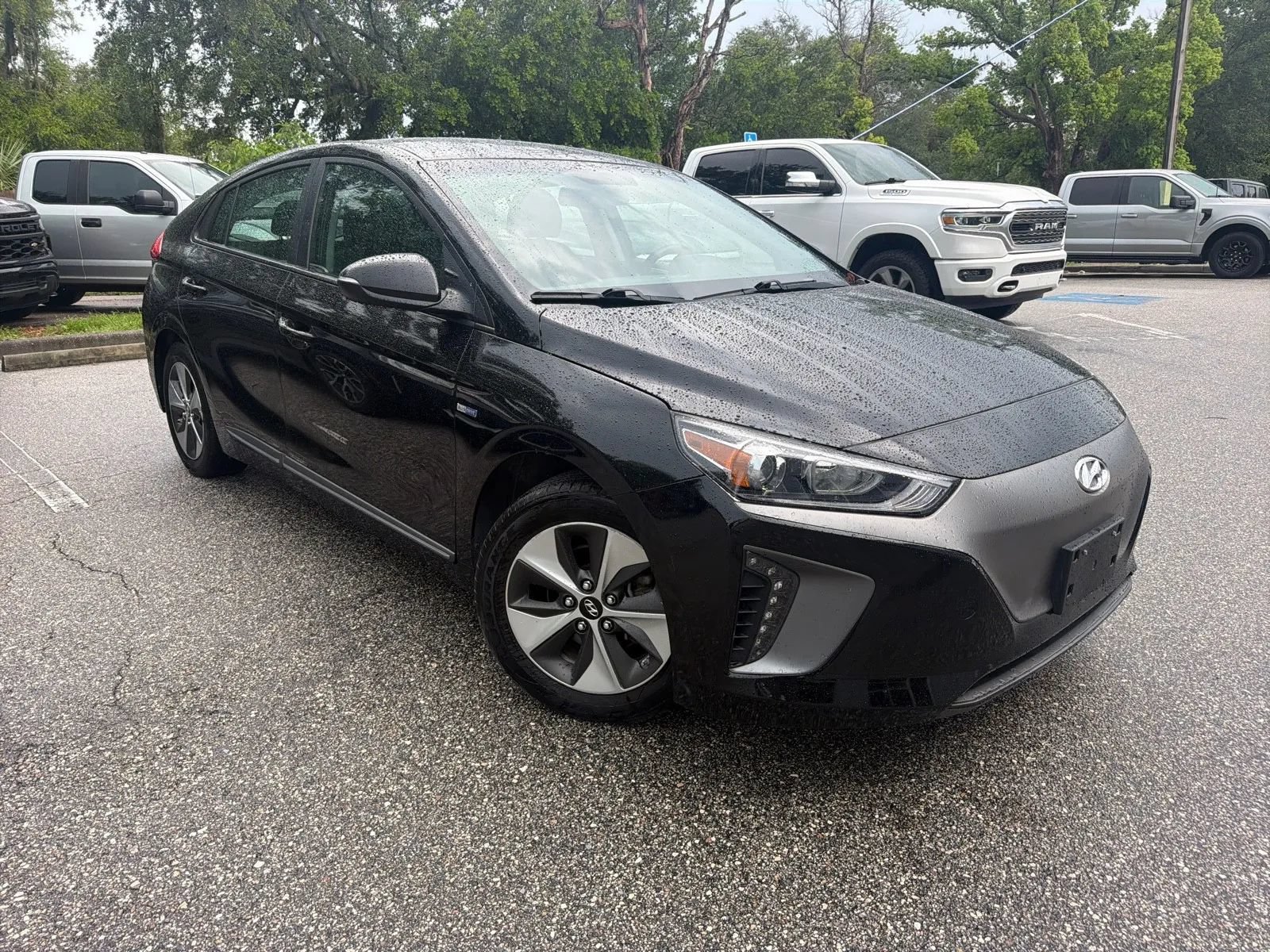 Used 2019 Hyundai Ioniq Electric FWD image 6