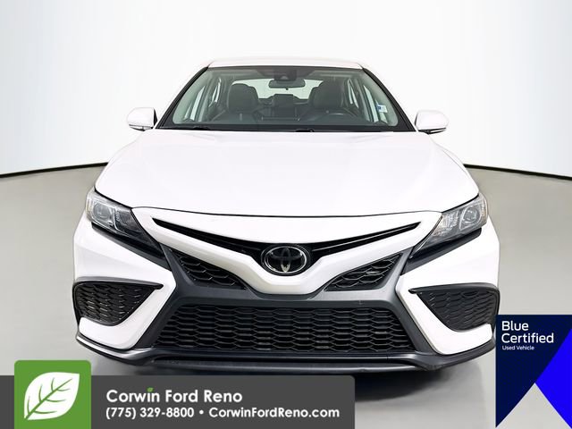 Used 2023 Toyota Camry SE image 2