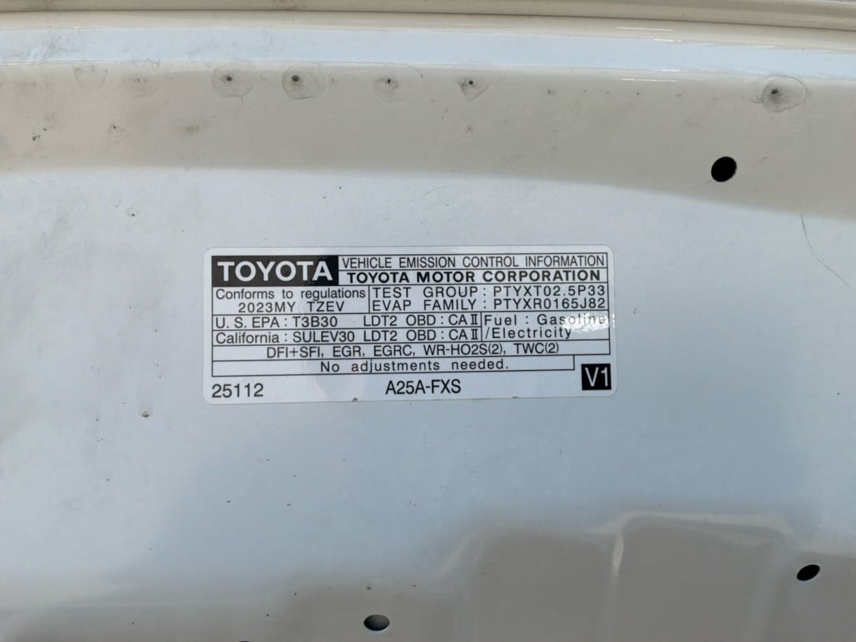 Used 2023 Toyota RAV4 SE w/ Weather & Moonroof Package AWD/4WD image 23