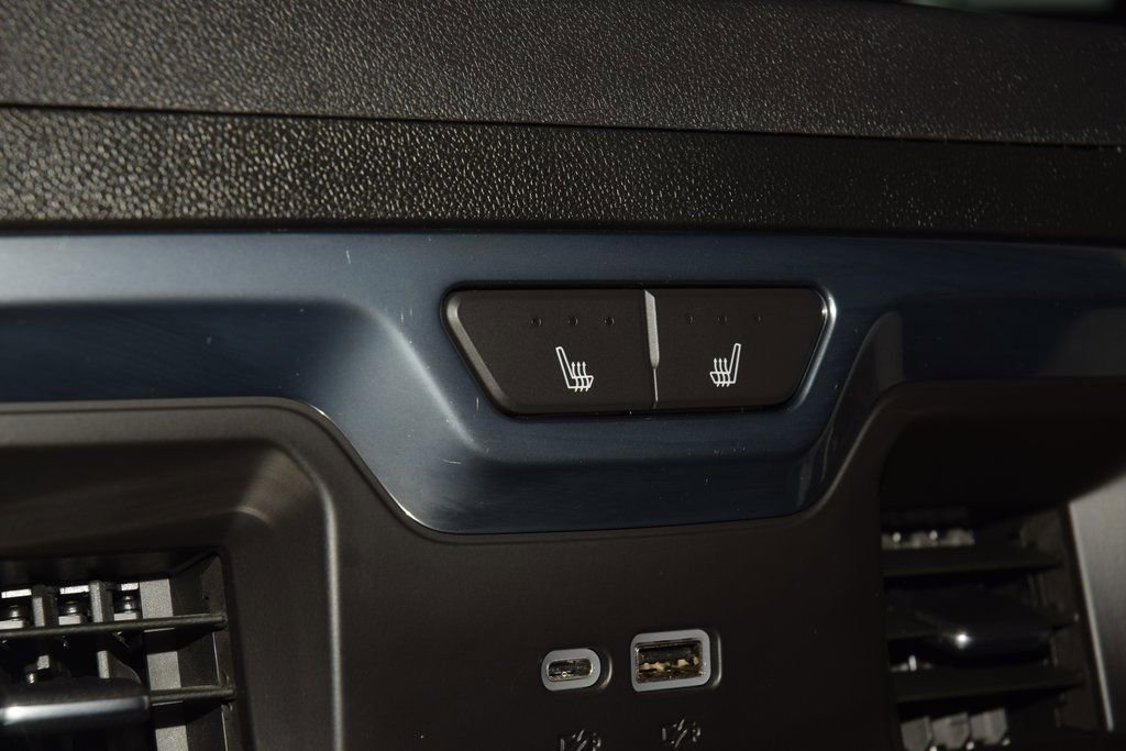 Used 2024 Chevrolet Silverado 2500 High Country w/ Technology Package image 48