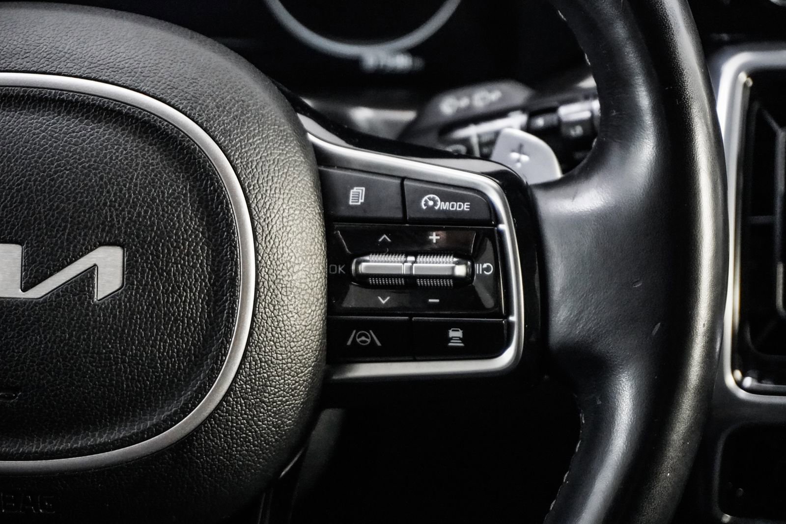 Used 2022 Kia Sorento SX image 24