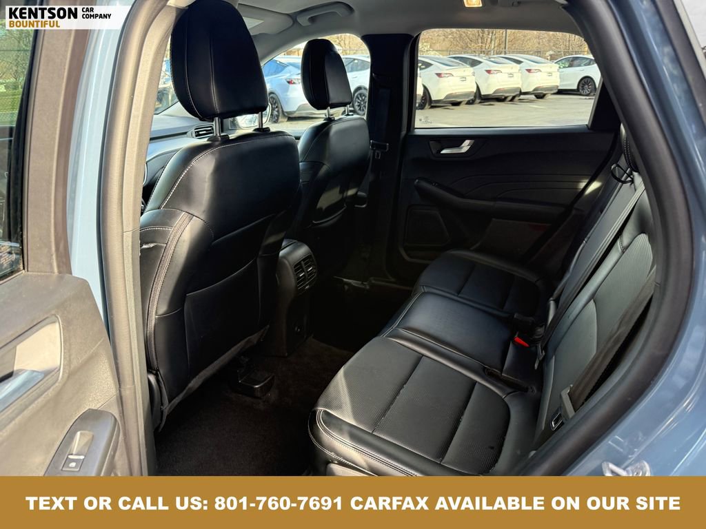 Used 2025 Ford Escape Platinum image 30