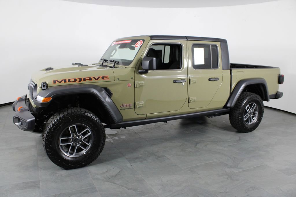 Used 2026 Jeep Gladiator Mojave image 11