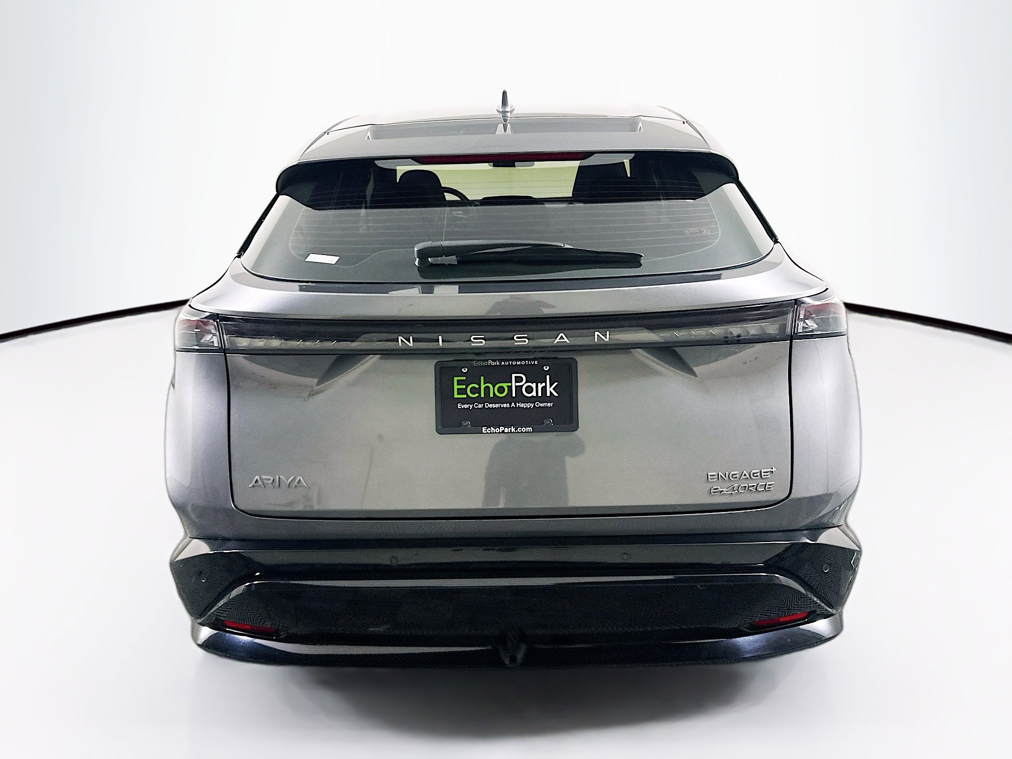 Used 2023 Nissan Ariya AWD image 7