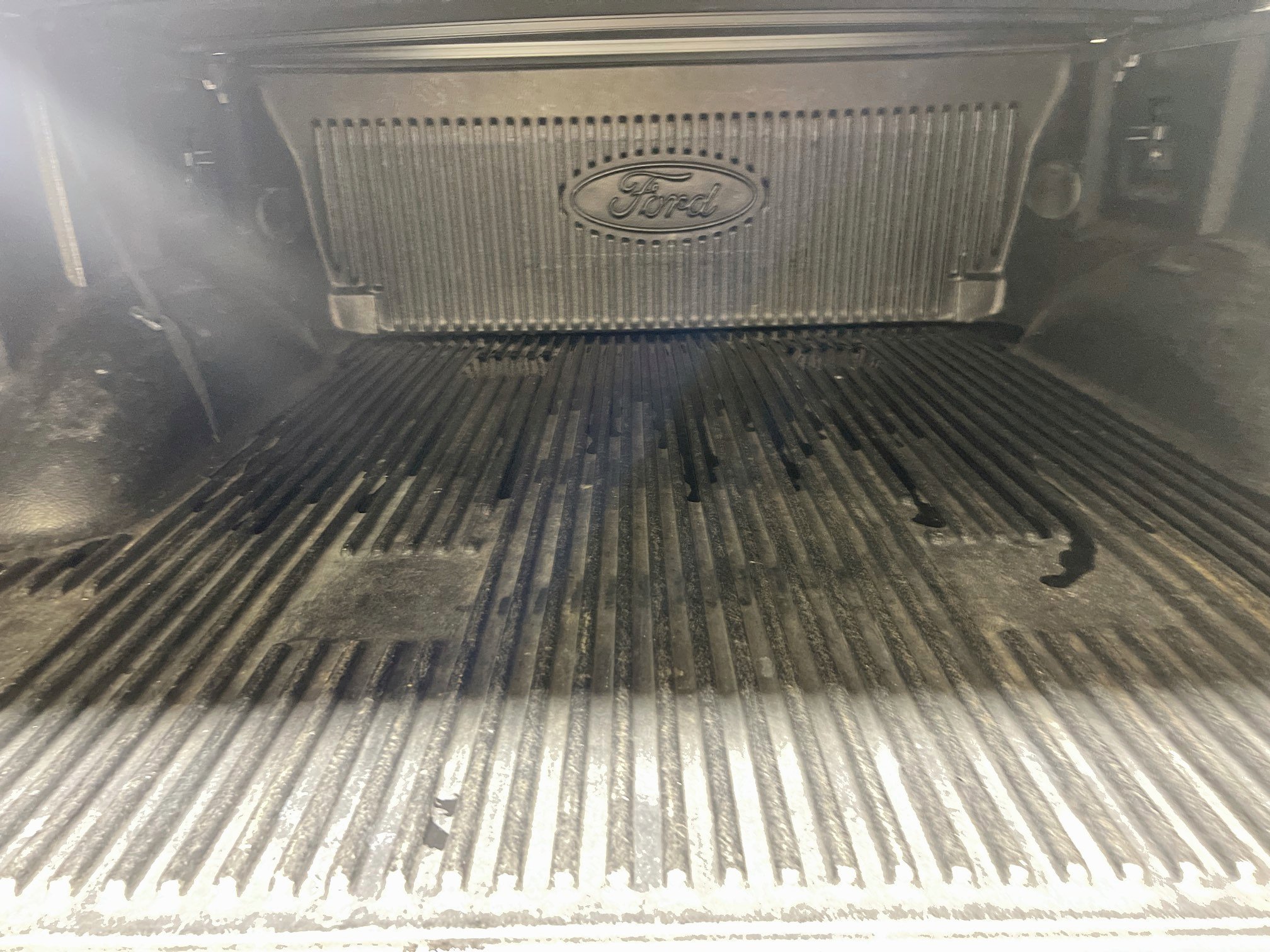 Used 2018 Ford F150 Lariat w/ Max Trailer Tow Package image 25