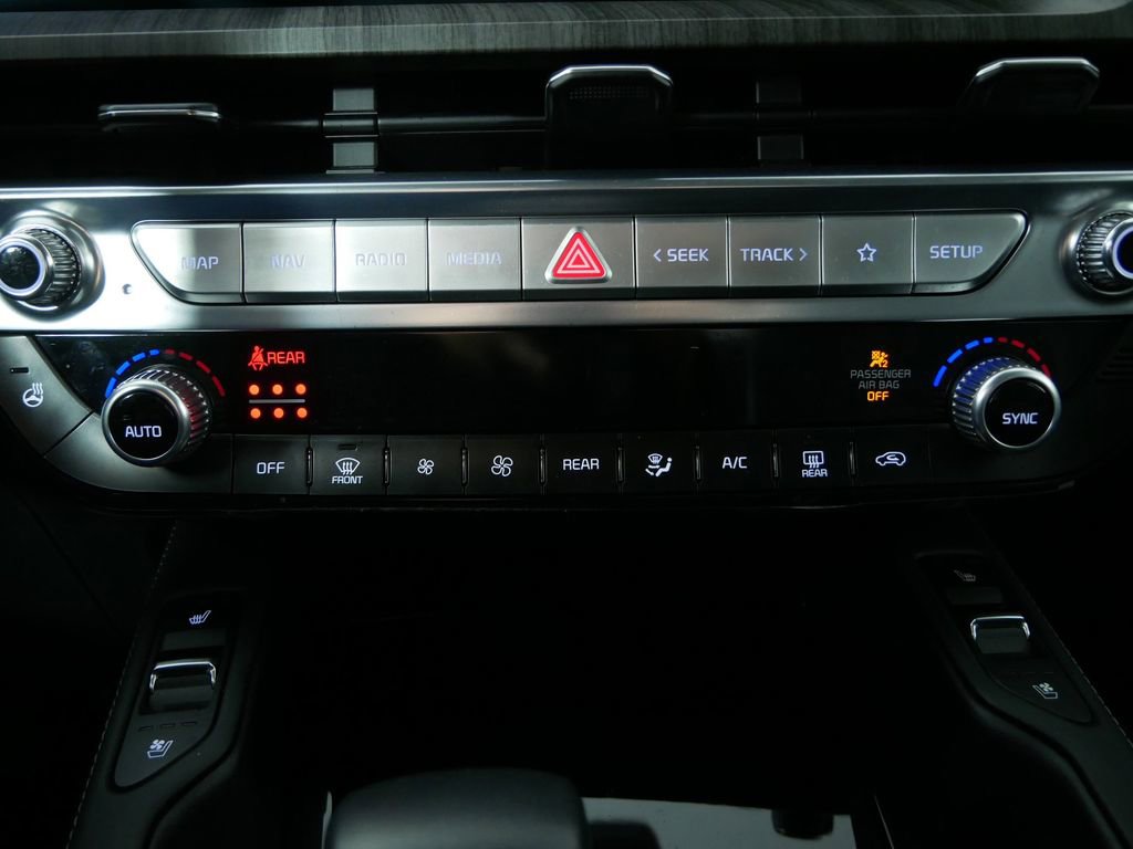 Certified 2025 Kia Telluride SX image 29