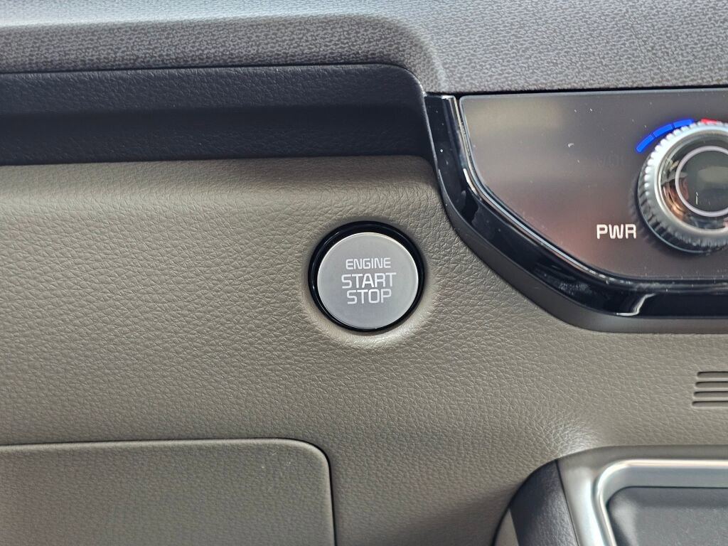New 2026 Kia Carnival EX image 17