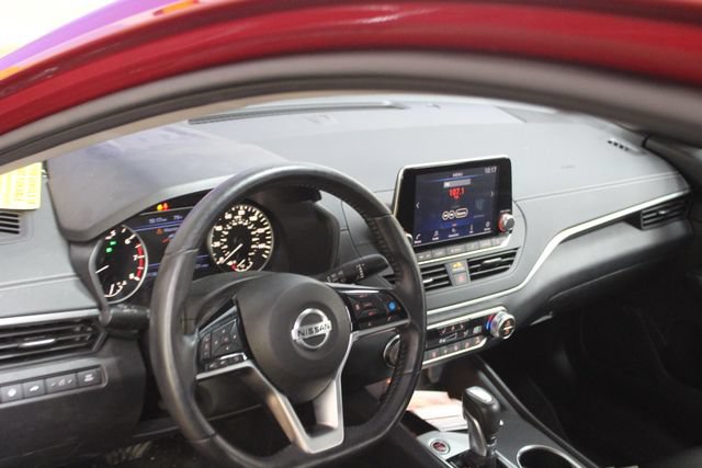 Used 2019 Nissan Altima 2.5 SV AWD/4WD image 12