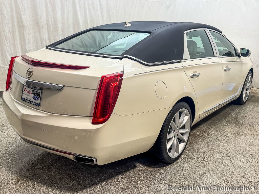 Used 2013 Cadillac XTS Premium image 9