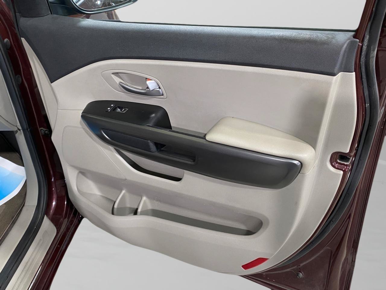Used 2019 Kia Sedona LX FWD image 30