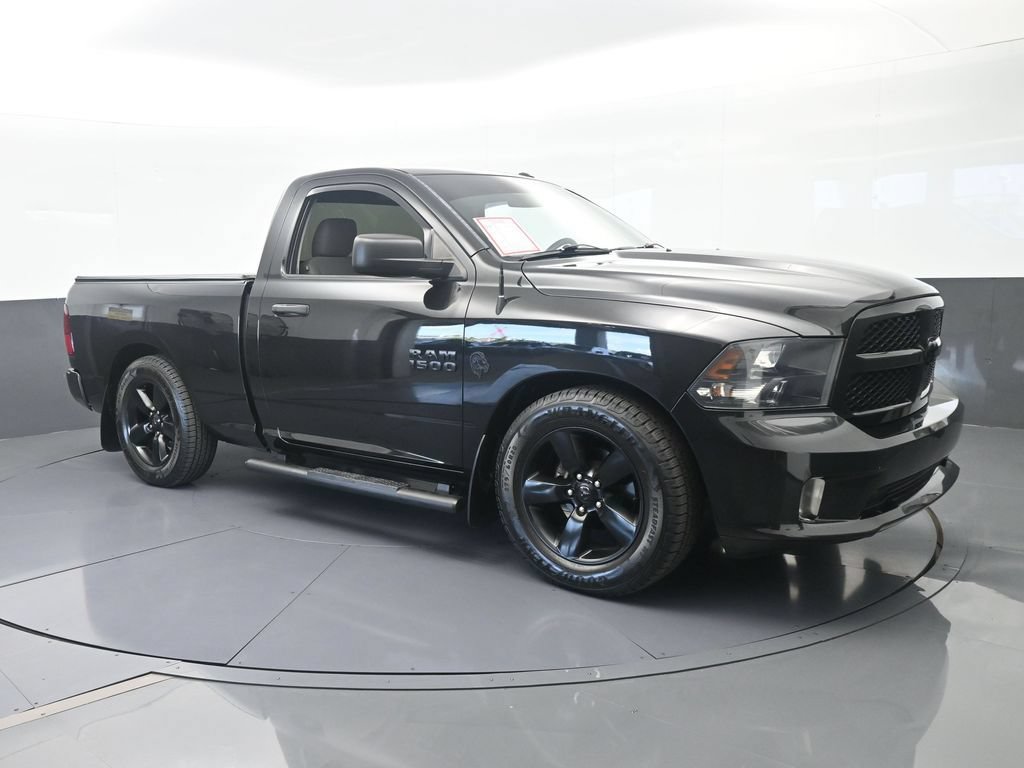 Used 2018 RAM 1500 Express w/ Black Ram 1500 Express Group RWD image 8
