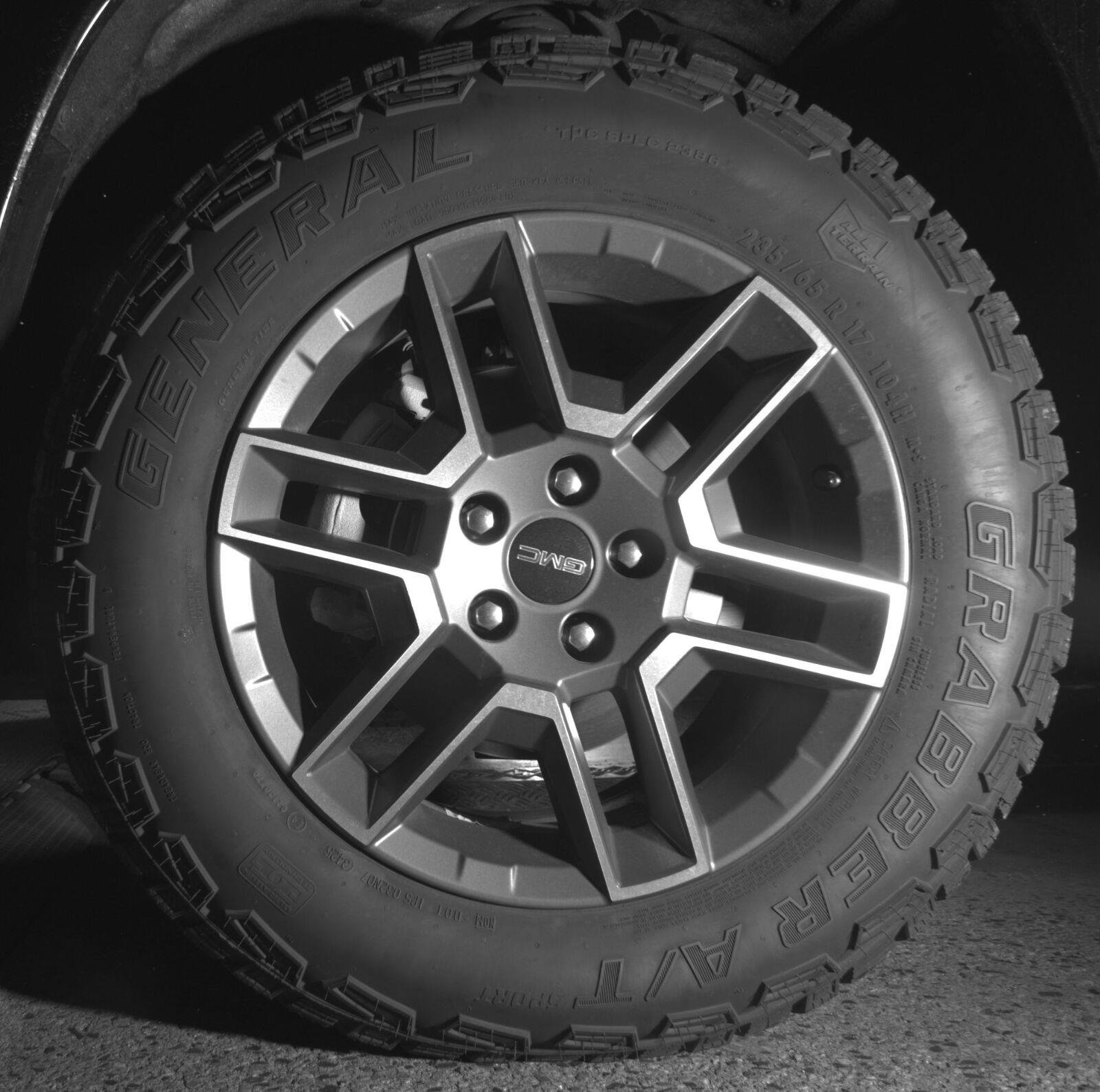 Certified 2026 GMC Terrain AT4 w/ Convenience Package III AWD/4WD image 24