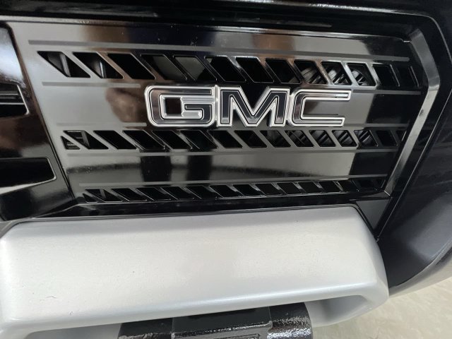 Used 2024 GMC Hummer EV 3X AWD/4WD image 32