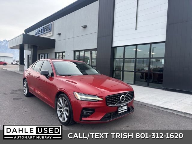 Used 2021 Volvo S60 T5 Momentum