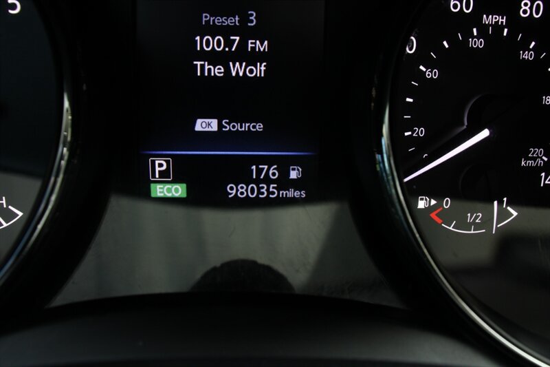 Used 2018 Nissan Rogue SV AWD/4WD image 7