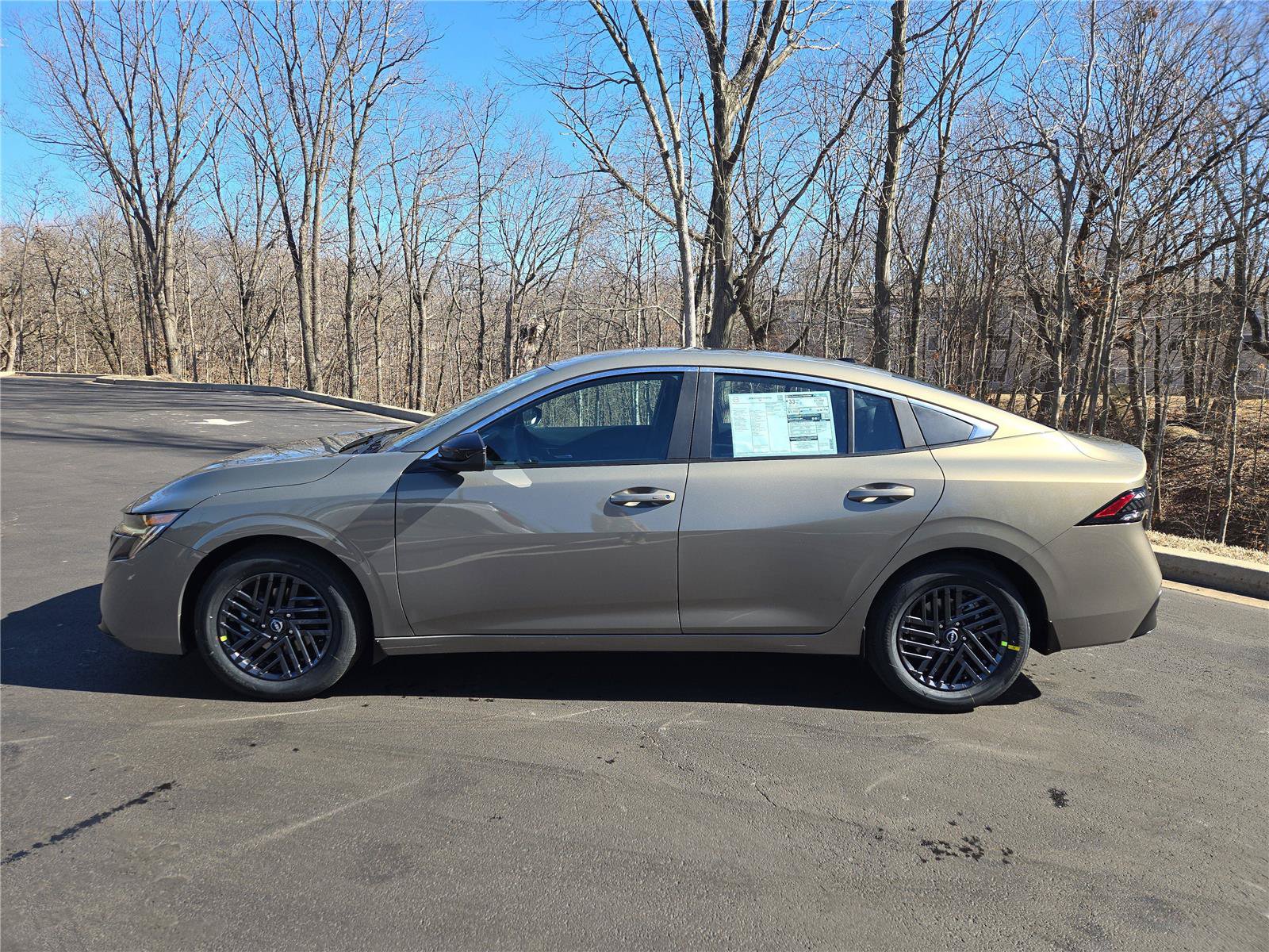 New 2026 Nissan Sentra SV w/ Floor Mat Package FWD image 5