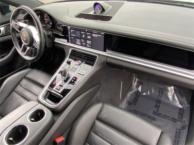 Used 2019 Porsche Panamera 4 image 13