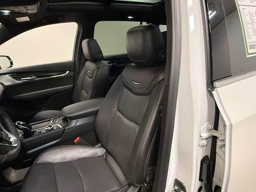 Used 2023 Cadillac XT6 Premium Luxury image 58