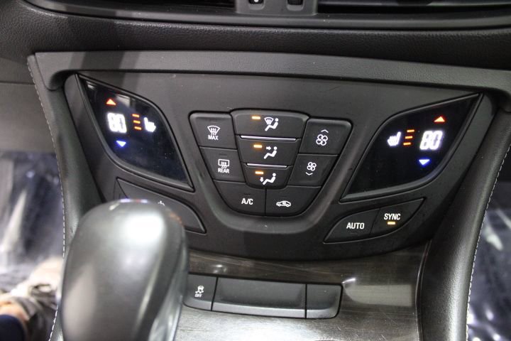 Used 2019 Buick Envision Essence w/ LPO, Cargo Package image 35
