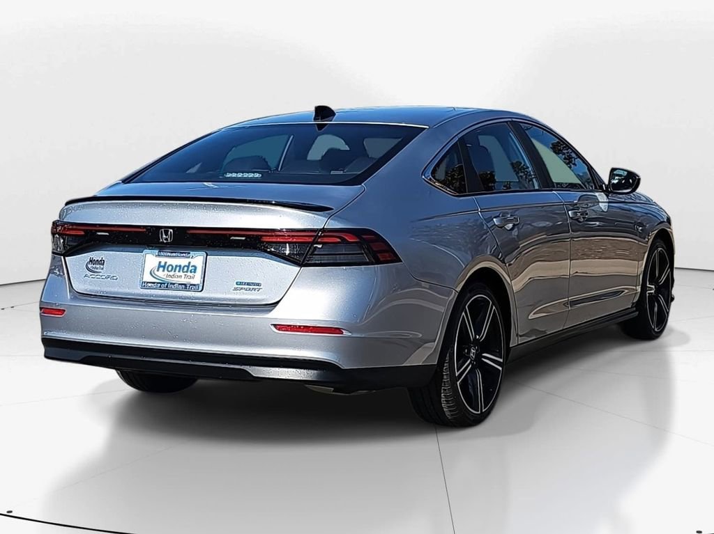 Certified 2024 Honda Accord Sport image 9