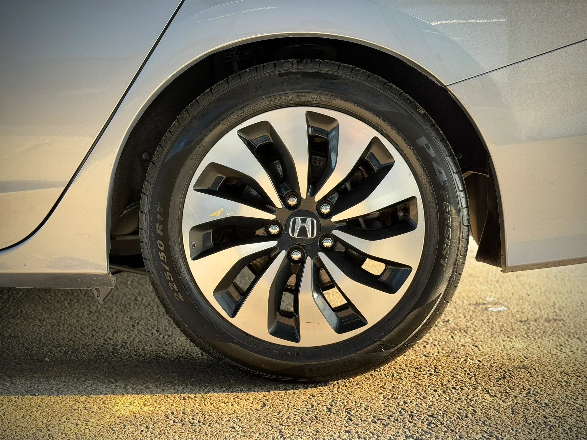 Used 2017 Honda Accord EX-L image 26