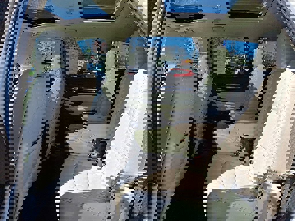 Certified 2023 Buick Enclave Premium w/ Experience Buick Package image 12